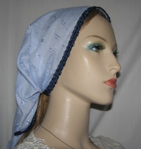 Hadassah Eyelet Mimkhatah Kerchief Headcovering